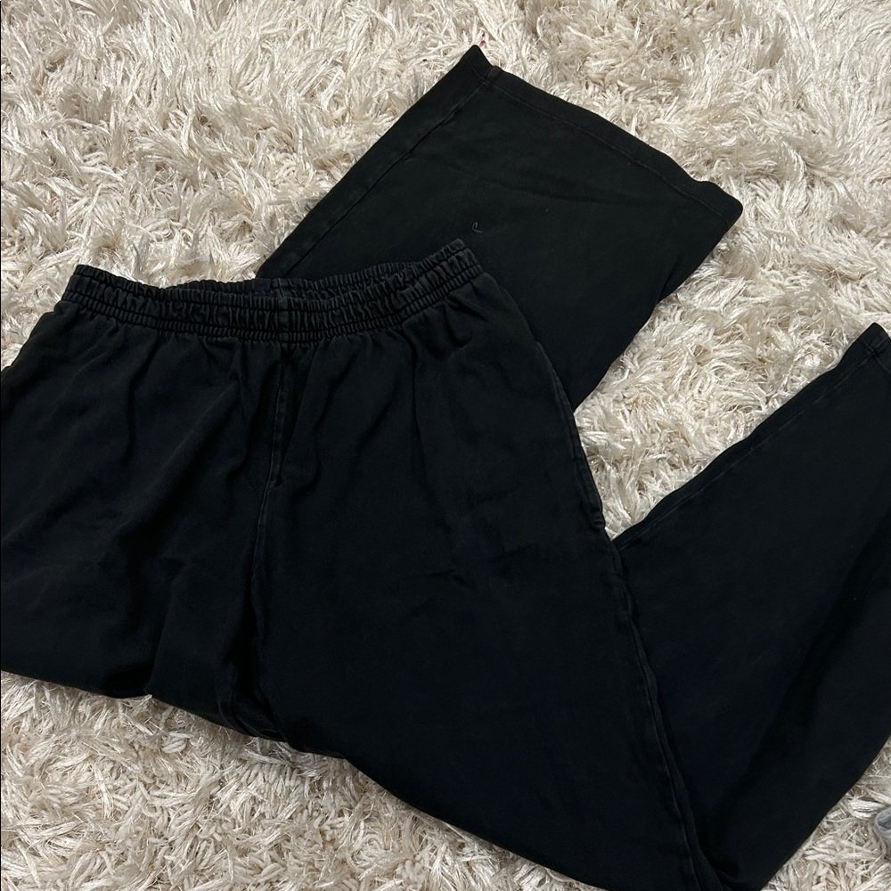 Brandy Melville Black sweatpants